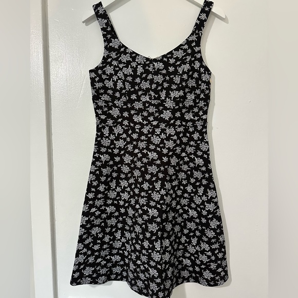 MICHAEL Michael Kors Dresses & Skirts - BNWT Michael Kors floral mini dress